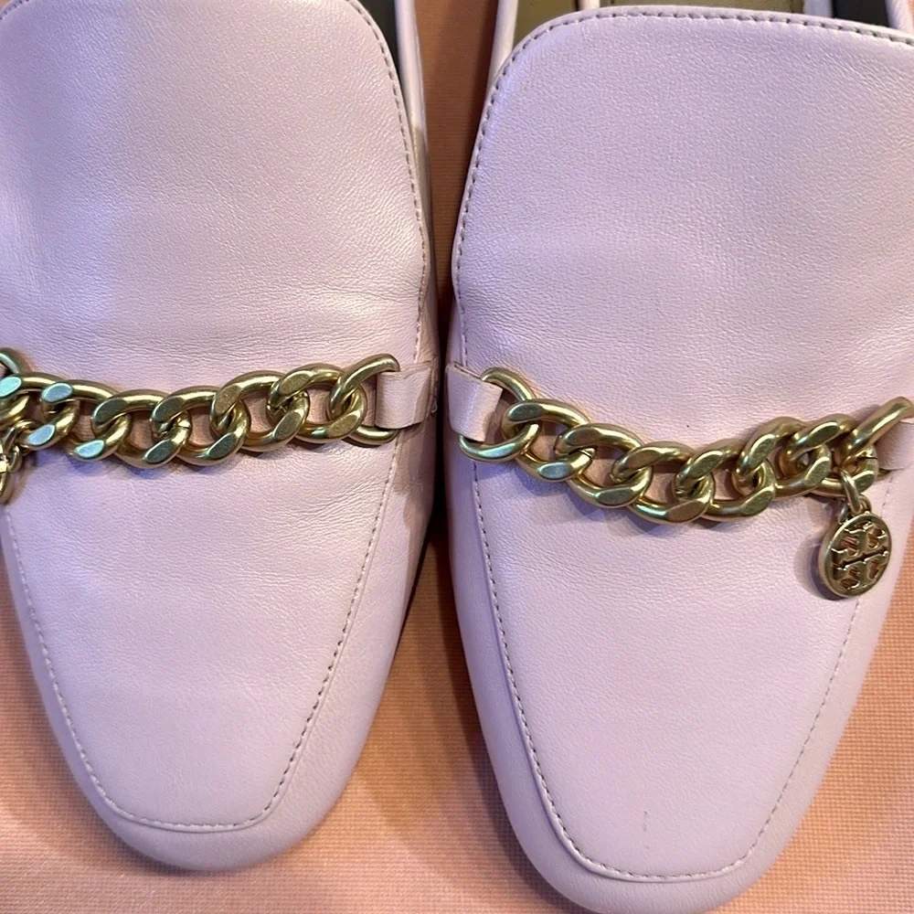 New TORY BURCH Leather Shoes. Pink. Size 9.